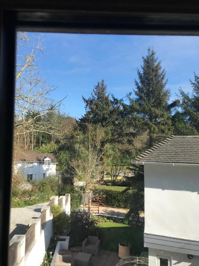 Winnie'S Corner - Self Contained Within The Grounds Of Another Property, In An Idyllic Wooded Setting Carlyon Bay Exteriör bild